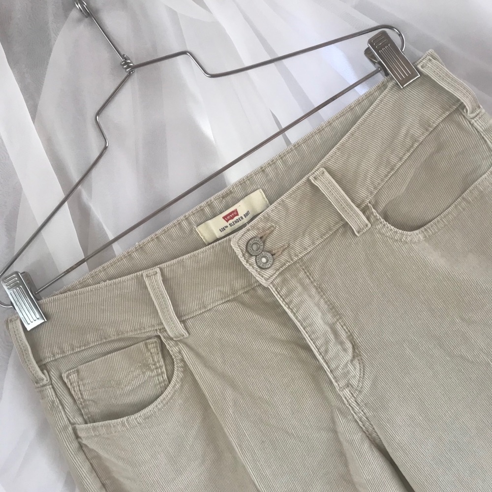 Levi’s Slender Boot Corduroy Pants 526s